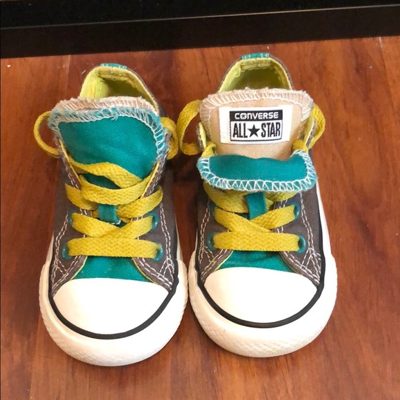Used great condition toddler Converse shoes - Picture 1 of 5